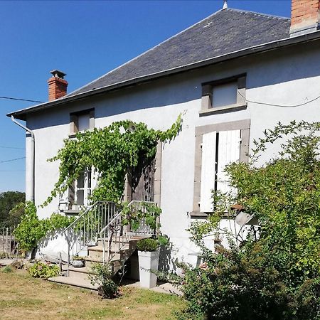 Chambre D'Hote Equestre Au Petit Bonheur Chateldon Екстериор снимка